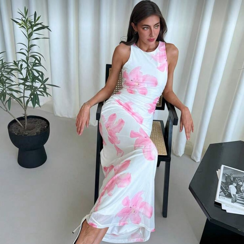 Elegant Pink Floral Maxi Dress